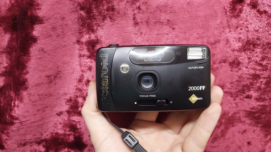 Vintage 35mm Polaroid 2000FF film compact camera, point and shoot camera