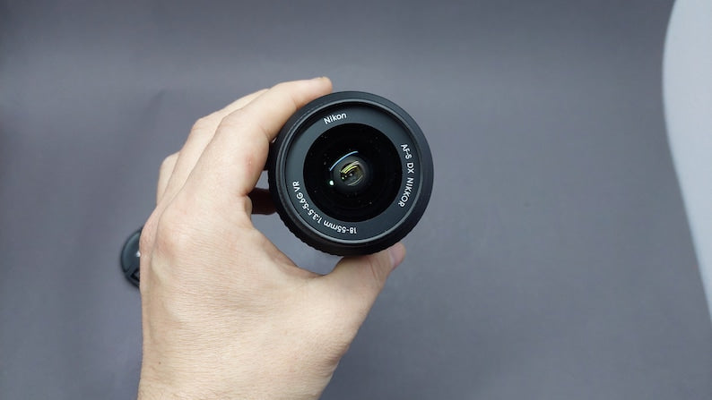 Nikon Lens, Nikon AF-S DX Nikkor 18-55mm f/3.5-5.6G VR, Nikon Universal Touring Lens