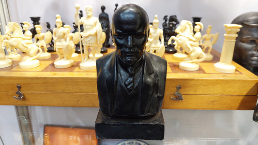 bust of Lenin 1962