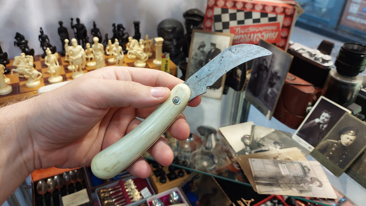 Soviet Vintage Sanitary Folding Knife. Garden
