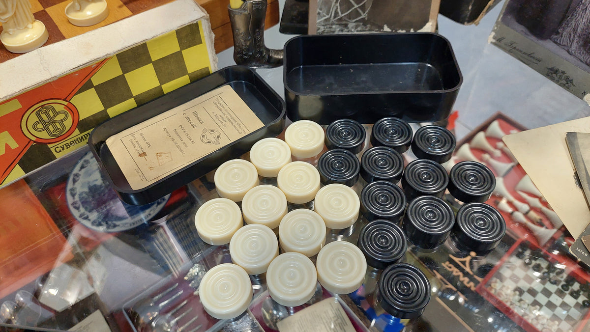A new set of Soviet checkers.