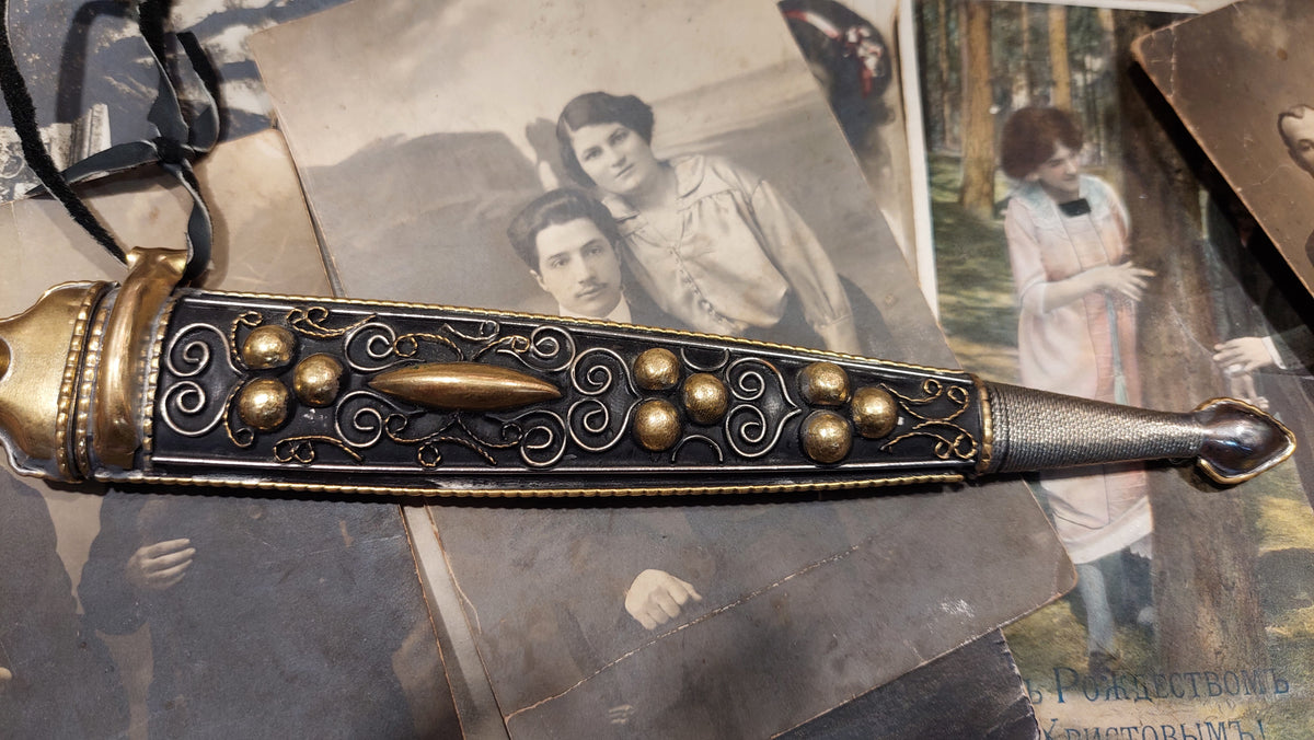 Kitchen knife. Knife dagger khentmei.Knife handmade. East style.