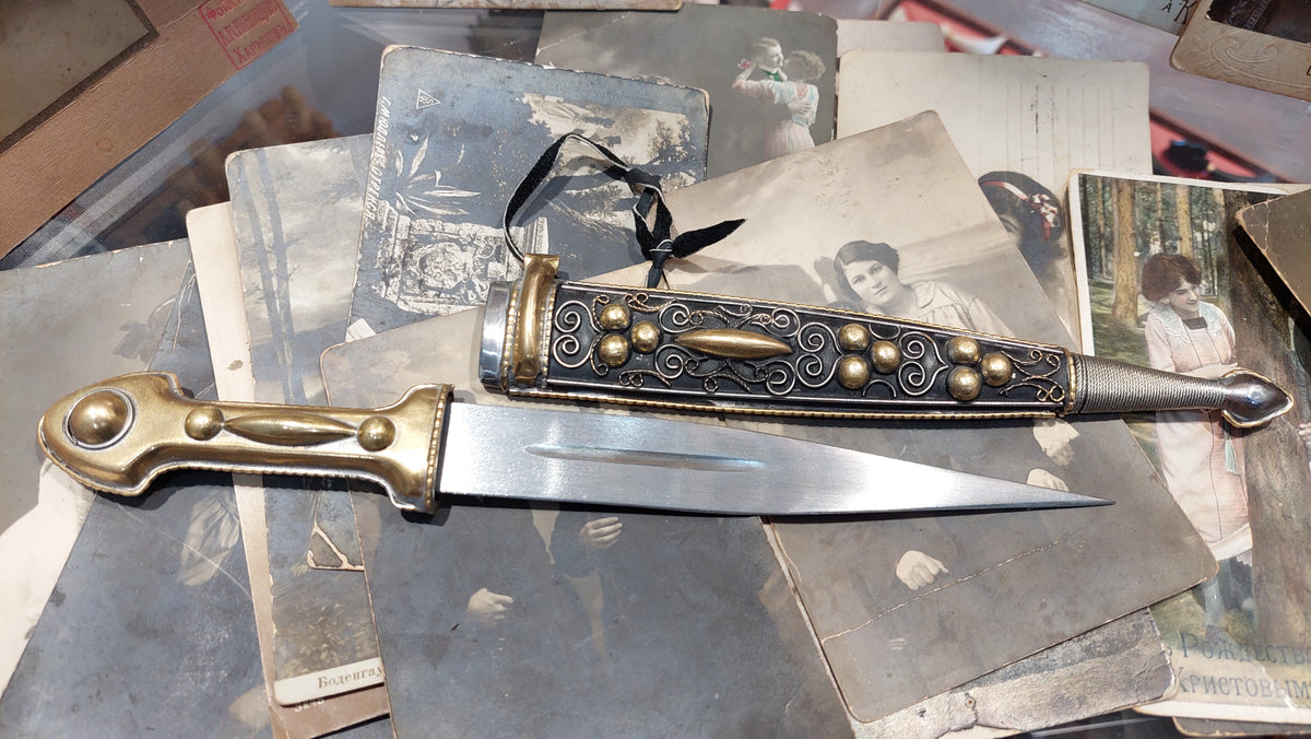Kitchen knife. Knife dagger khentmei.Knife handmade. East style.