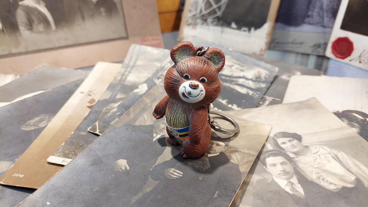 keychain Olympic bear. Olympics 80. Bear on your keys.