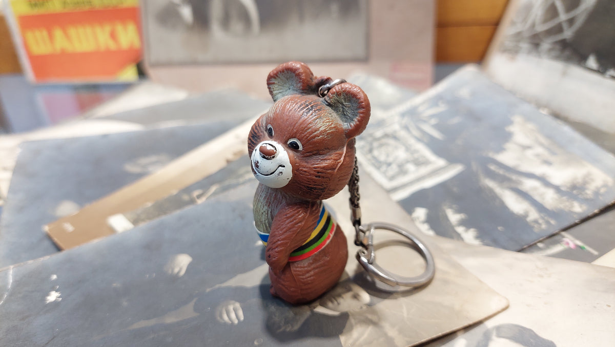 keychain Olympic bear. Olympics 80. Bear on your keys.