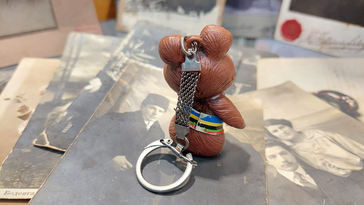 keychain Olympic bear. Olympics 80. Bear on your keys.