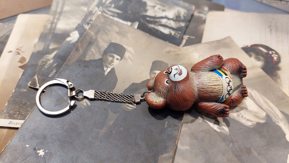 keychain Olympic bear. Olympics 80. Bear on your keys.