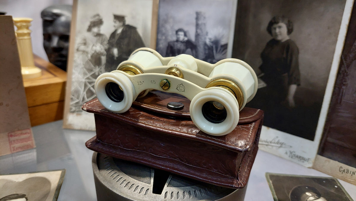 Soviet theater binoculars TITANIC, - Antique opera binoculars - Pocket binoculars in a Titanic case