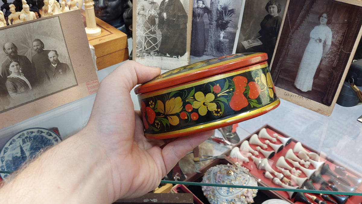 BOX.Handmade Jewelry Box, Kashmiri Papier Mâché Jewelry Box, Unique Papier Mâché Jewelry Box, Real Enamel Lacquered Jewelry Box, Handmade Papier Mâché Jewelry Box.