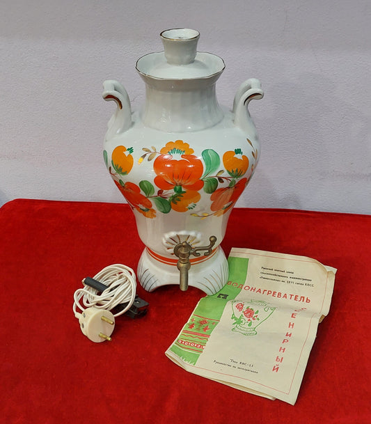 Soviet porcelain samovar. hand painted samovar. Soviet samovar. samovar. electric samovar.THE USSR. electric samovar.kettle. vintage samovar