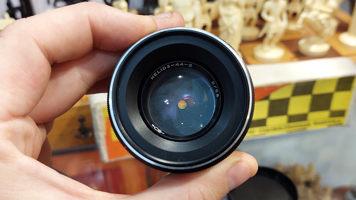 Soviet vintage lens Helios 44-2, 2\58 M42. Russian Lens Zenit USSR