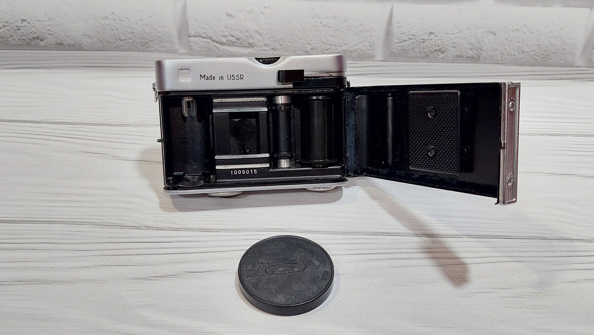 CHAYKA-2 Soviet camera Lens INDUSTAR - 69 (2.8/28)