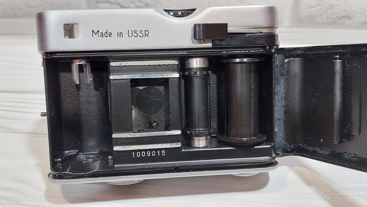 CHAYKA-2 Soviet camera Lens INDUSTAR - 69 (2.8/28)