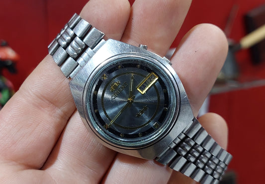 1980s ORIENT 3 stars men's watch vintage Japanese mechanical automatic wristwatch.