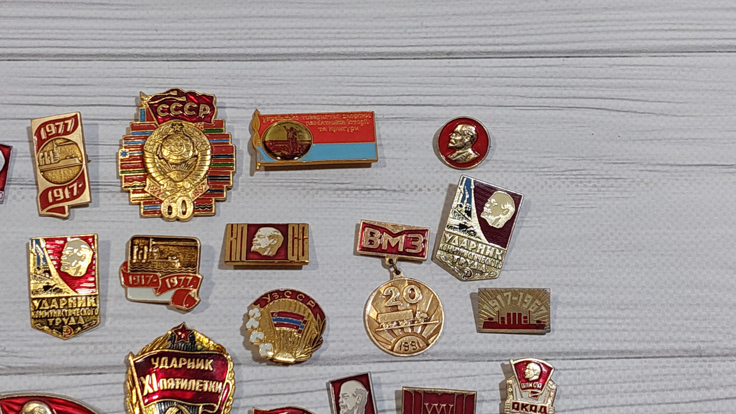 Lenin Pins, Badges for Vintage Backpacks, Jackets, Caps, Caps, Uniforms, 27 Pieces.