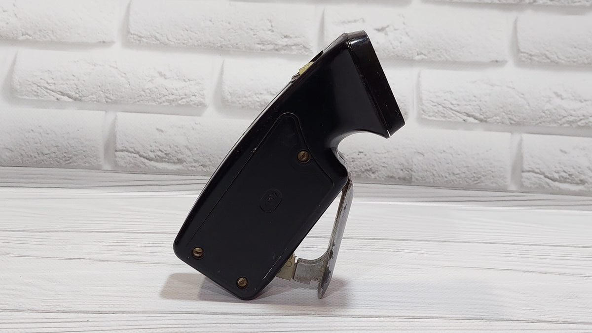 FLASHLIGHT. Vintage mechanical ZIP flashlight, electrodynamic carbolite flashlight.