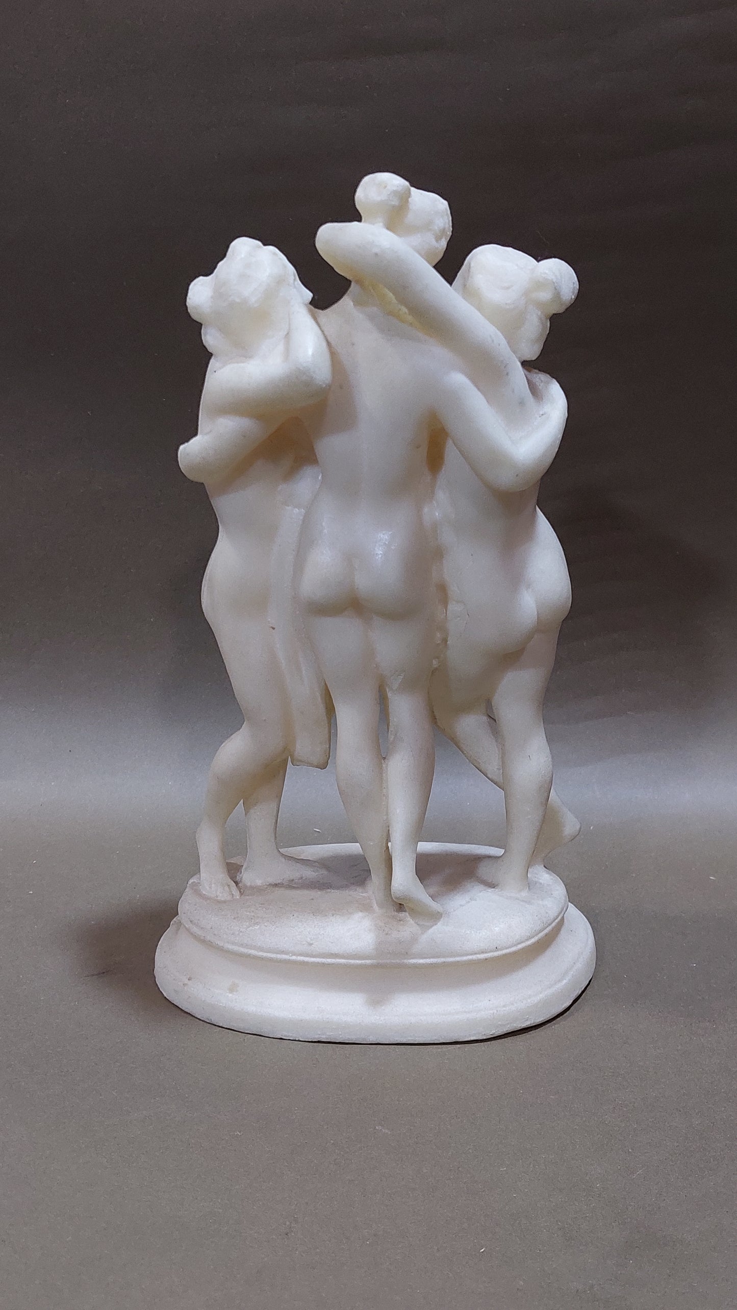 figurine of the Three Graces