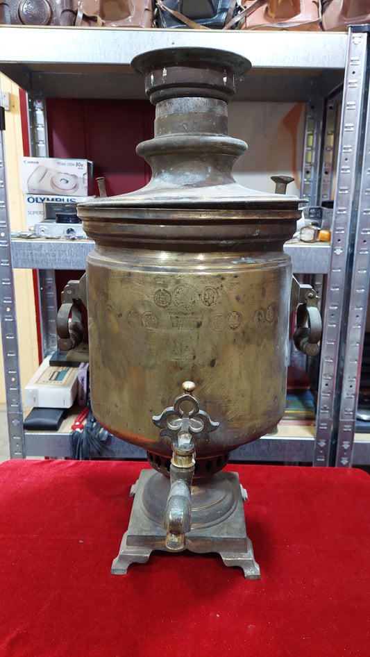 Tavern samovar, wood-burning samovar, century samovar, Tsarsky samovar, brass samovar. Samovar for collection