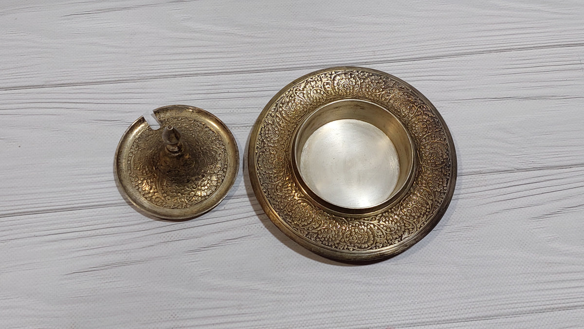 Vintage brass ashtray made in India.