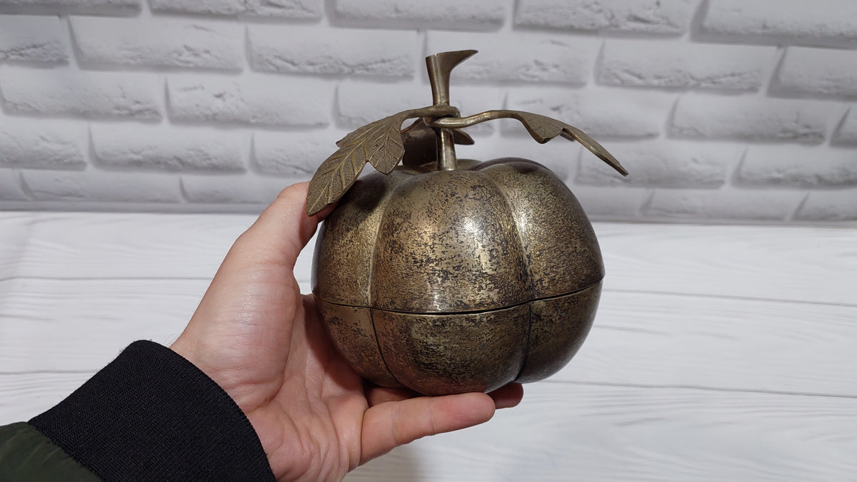 A beautiful box in the shape of an APPLE