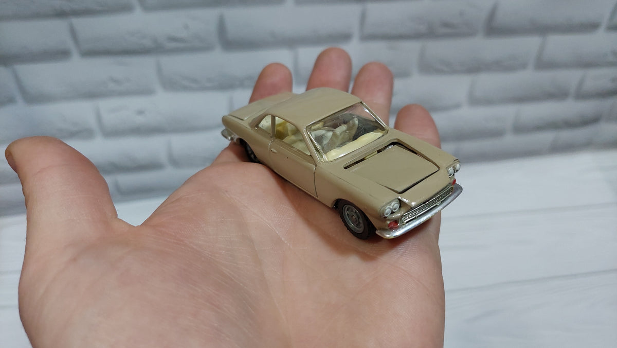 Remake of the FIAT-SIAT 1500 from the 1970s.