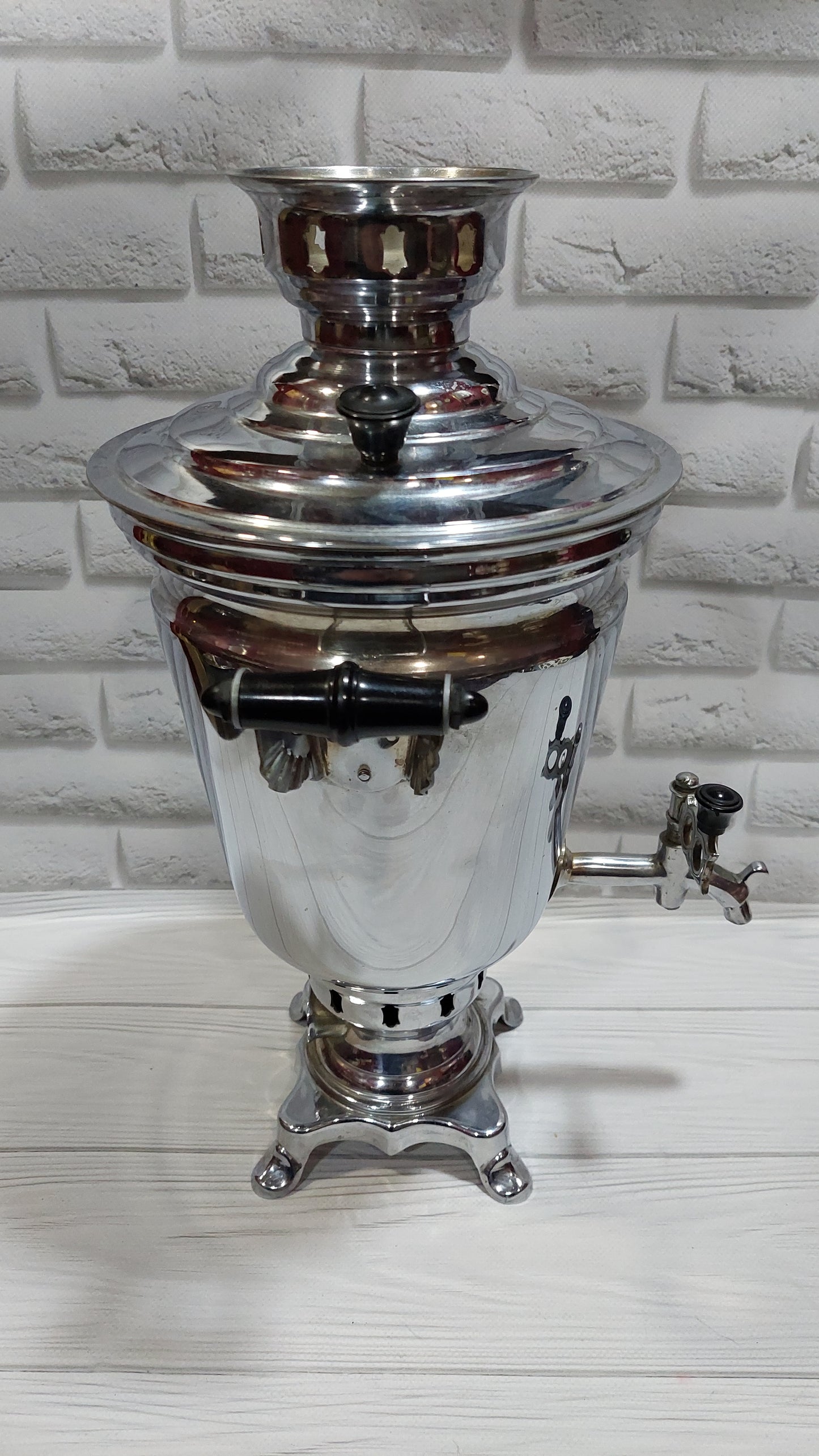 ELECTROSAMOVAR. electric samovar. electric samovar-kettle. antique samovar 4 liters