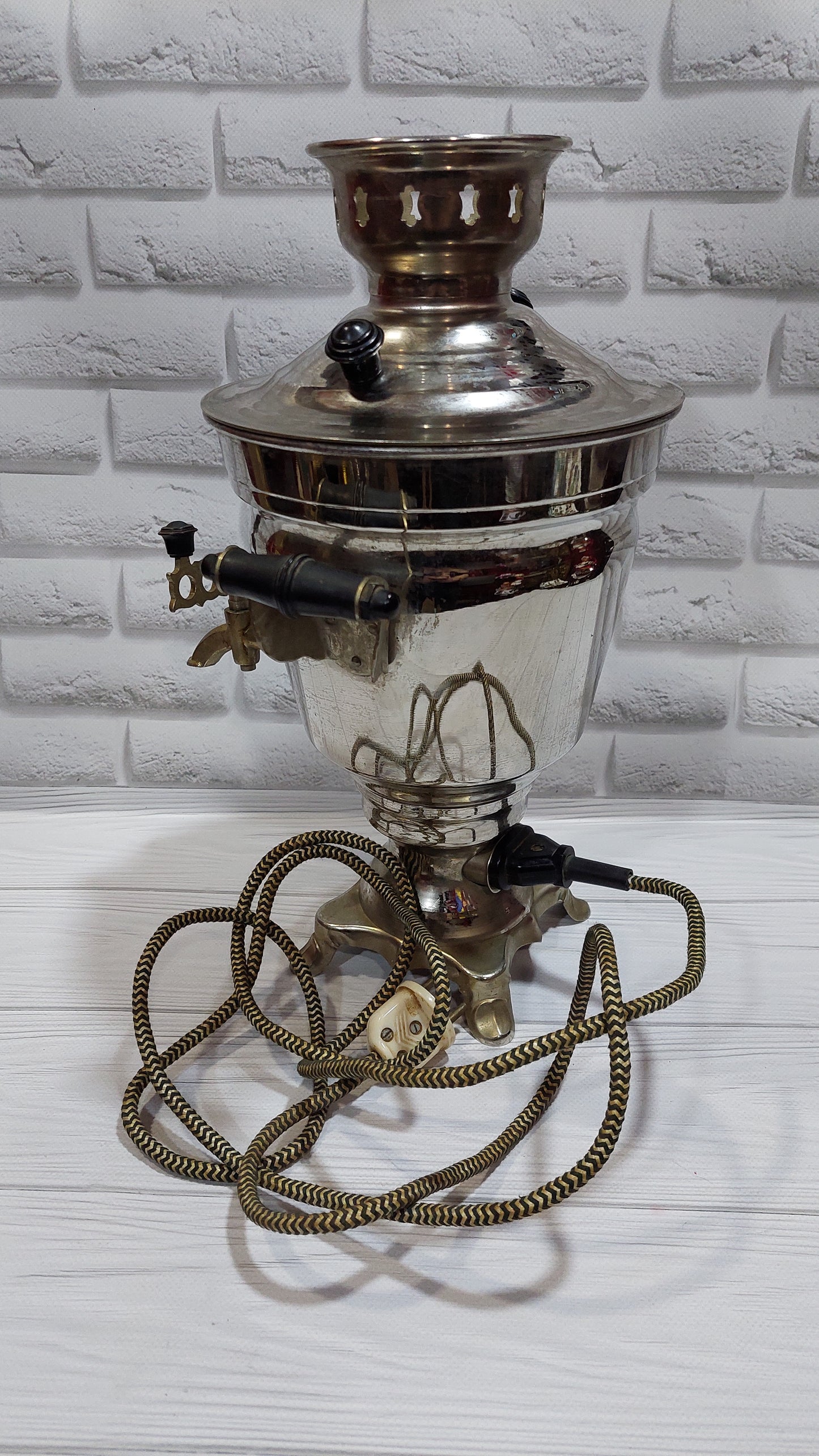 samovar, chrome plated samovar. bronze samovar in chrome. electric samovar. . electric samovar-kettle. vintage samovar 1986