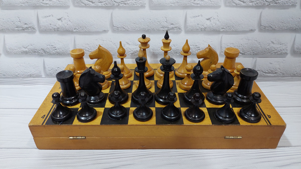 Soviet Latvian chess “Star”, made famous by the film “The Queen’s Gambit”