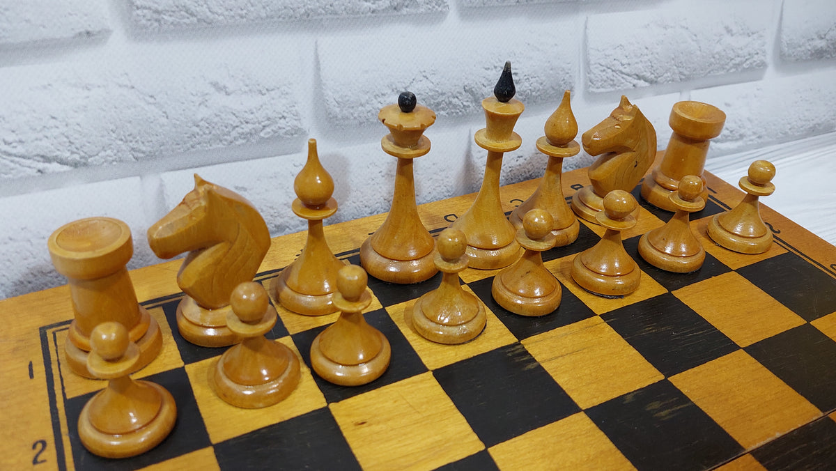 Soviet Latvian chess “Star”, made famous by the film “The Queen’s Gambit”