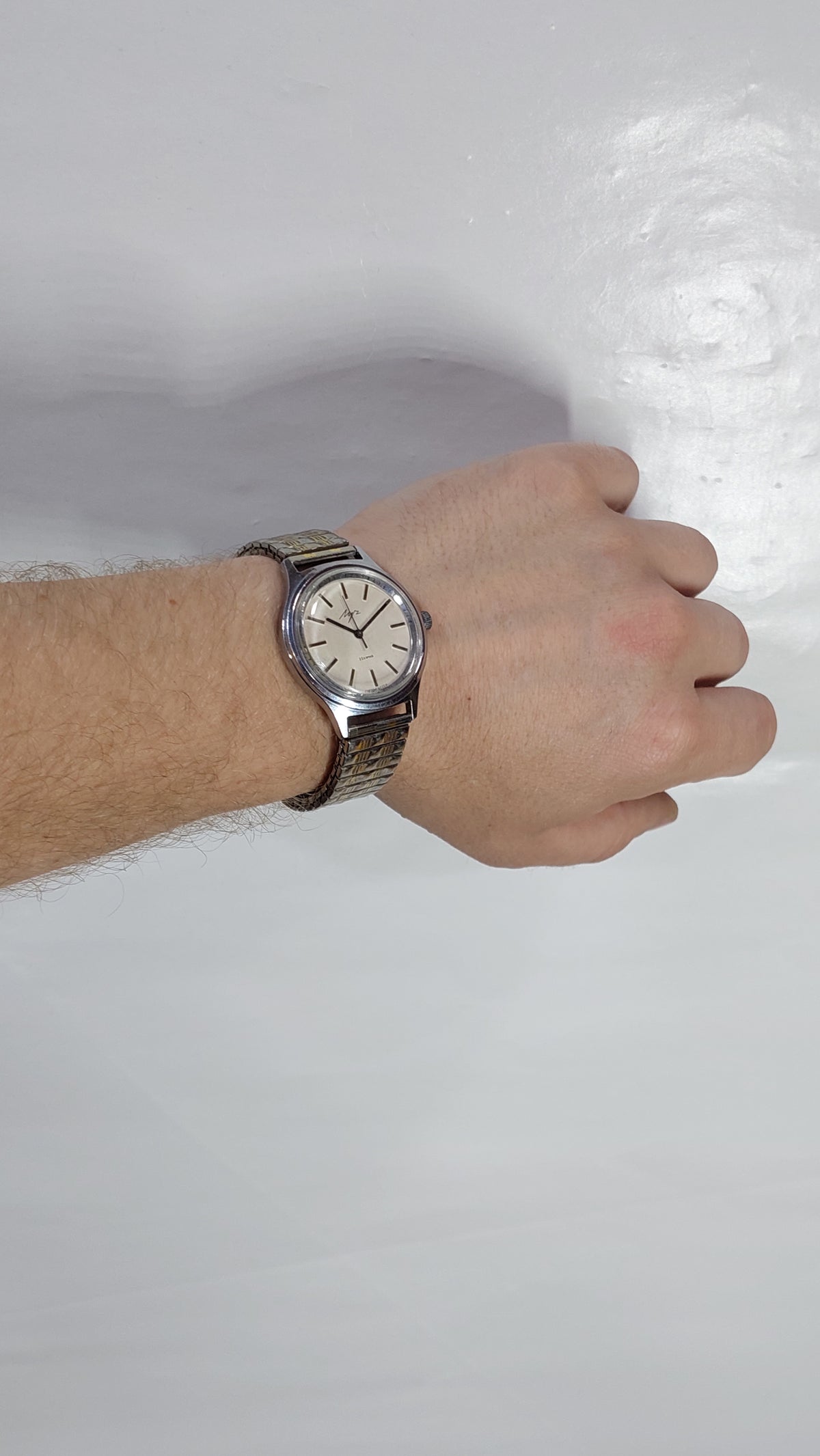 Vintage Soviet Men's Watch Classic USSR 23 Jewels Luch белый Dial