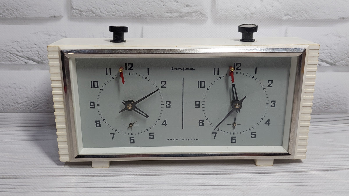 Soviet chess clock Chess timer Chess clock Amber Vintage CHESS CLOCK Tournament clock Soviet mechanical chess clock