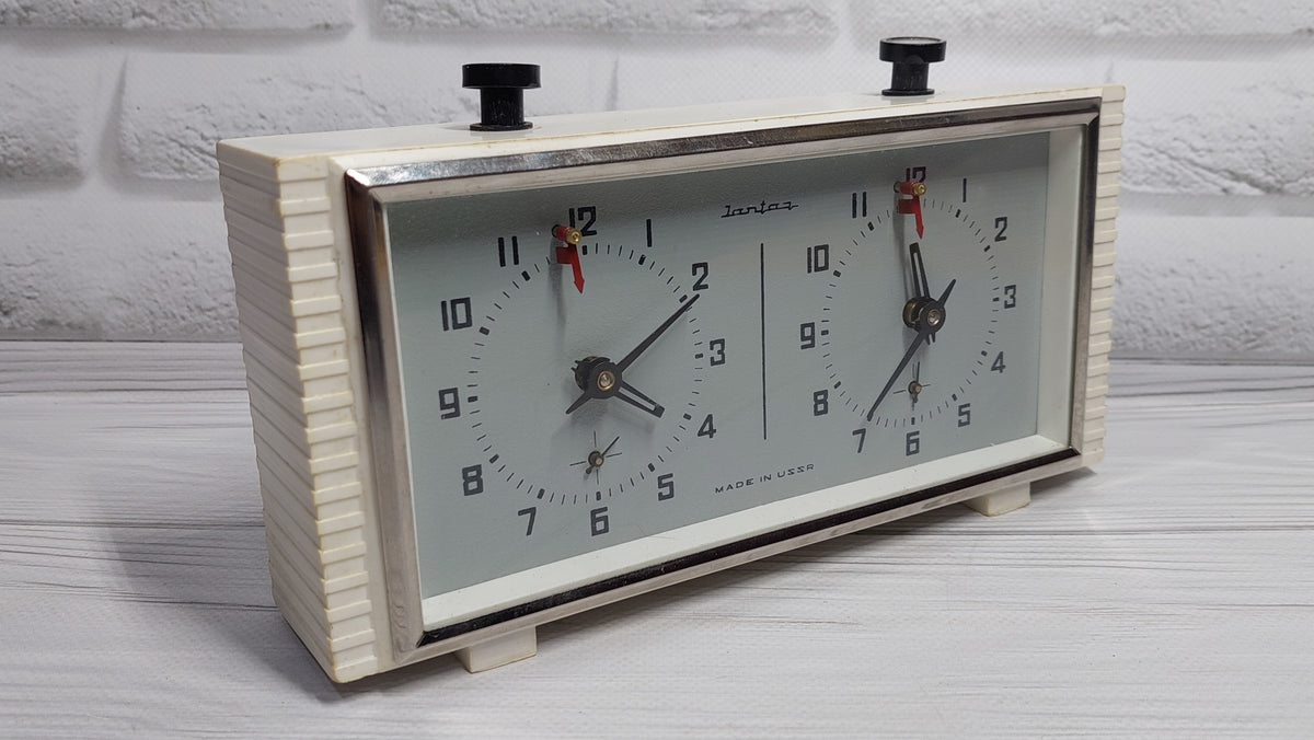 Soviet chess clock Chess timer Chess clock Amber Vintage CHESS CLOCK Tournament clock Soviet mechanical chess clock