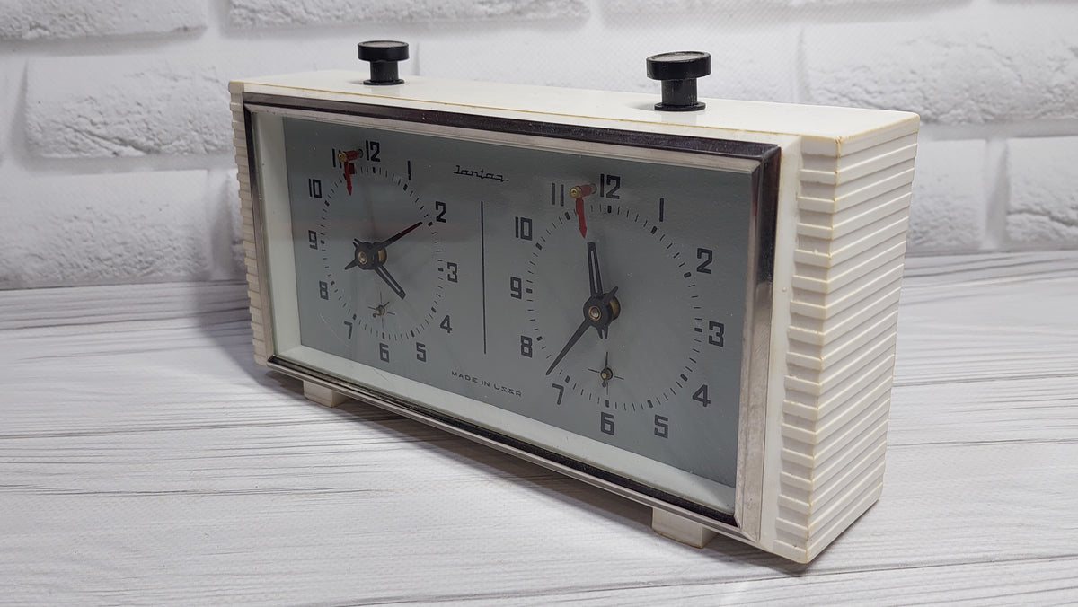 Soviet chess clock Chess timer Chess clock Amber Vintage CHESS CLOCK Tournament clock Soviet mechanical chess clock