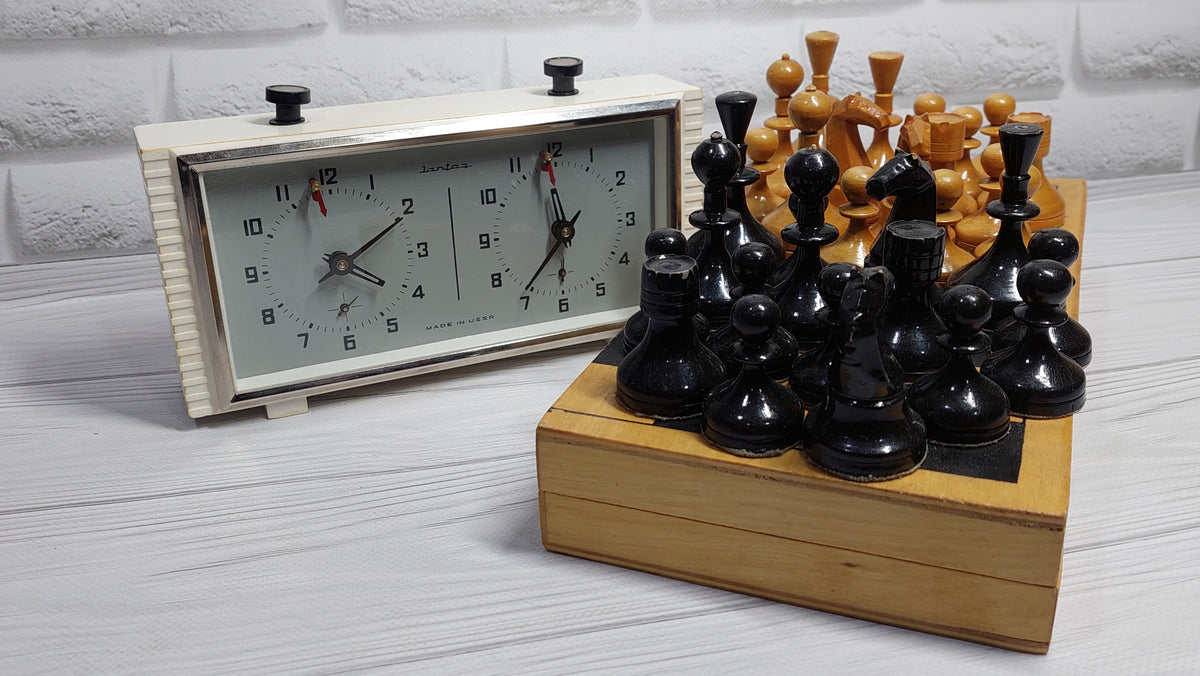 Soviet chess clock Chess timer Chess clock Amber Vintage CHESS CLOCK Tournament clock Soviet mechanical chess clock