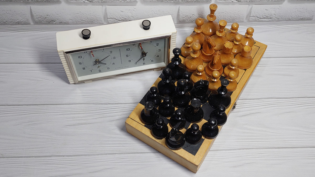 Soviet chess clock Chess timer Chess clock Amber Vintage CHESS CLOCK Tournament clock Soviet mechanical chess clock