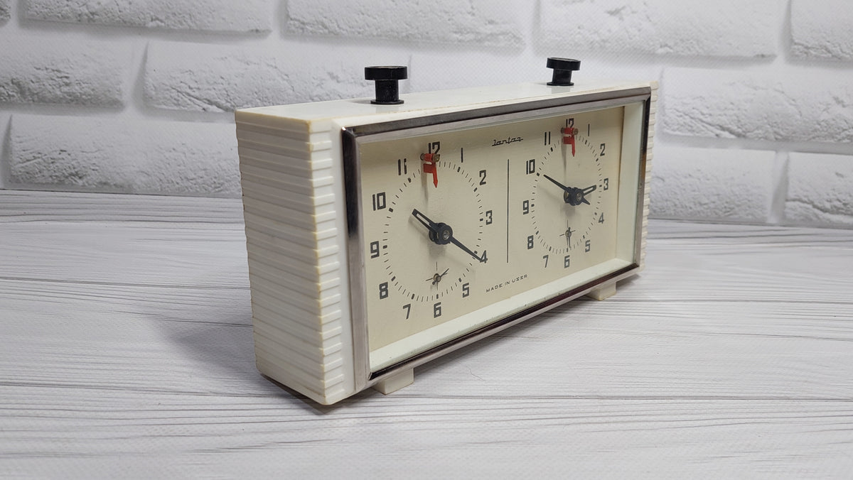 Soviet chess clock Chess timer Chess clock Amber Vintage CHESS CLOCK Tournament clock Soviet mechanical chess clock