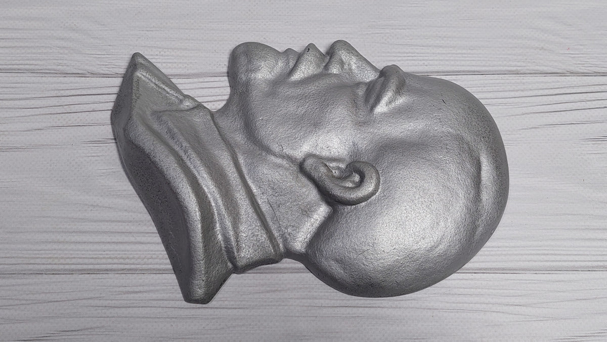 bas-relief Lenin.