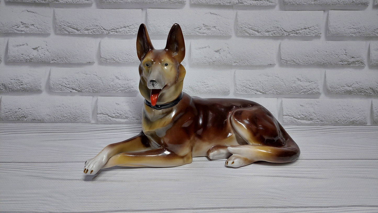 Beautiful vintage large figurine from Germany "GERMAN SHEPHERD DOG"