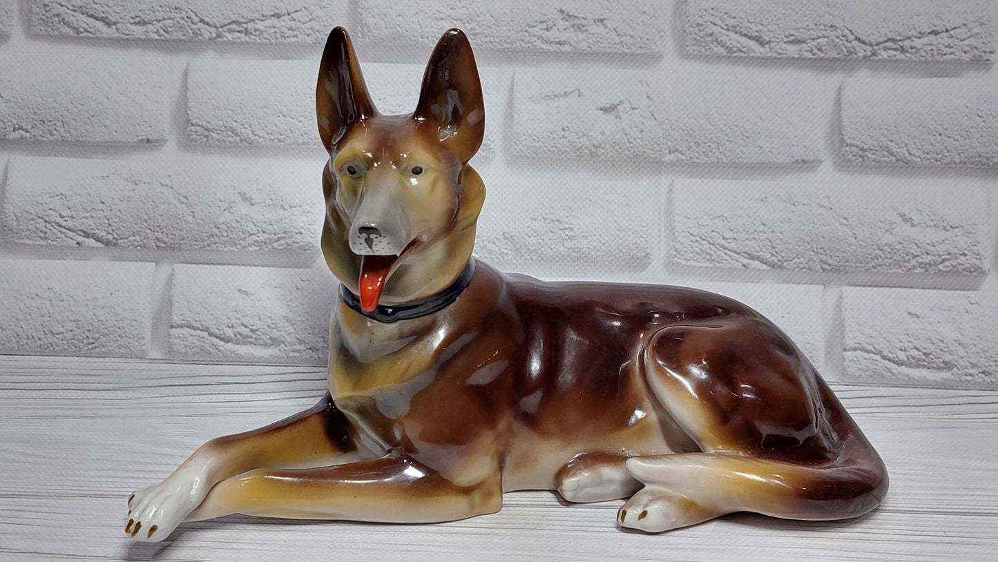 Beautiful vintage large figurine from Germany "GERMAN SHEPHERD DOG"