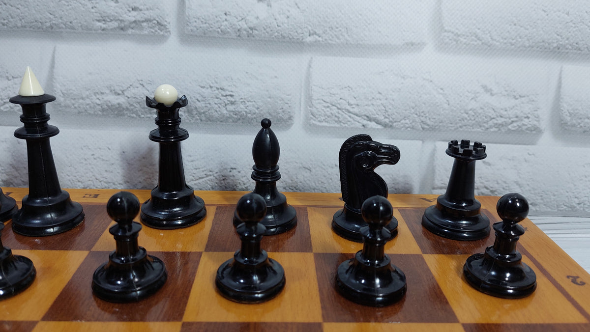 Made in the 1980s! Vintage Soviet plastic chess - USSR