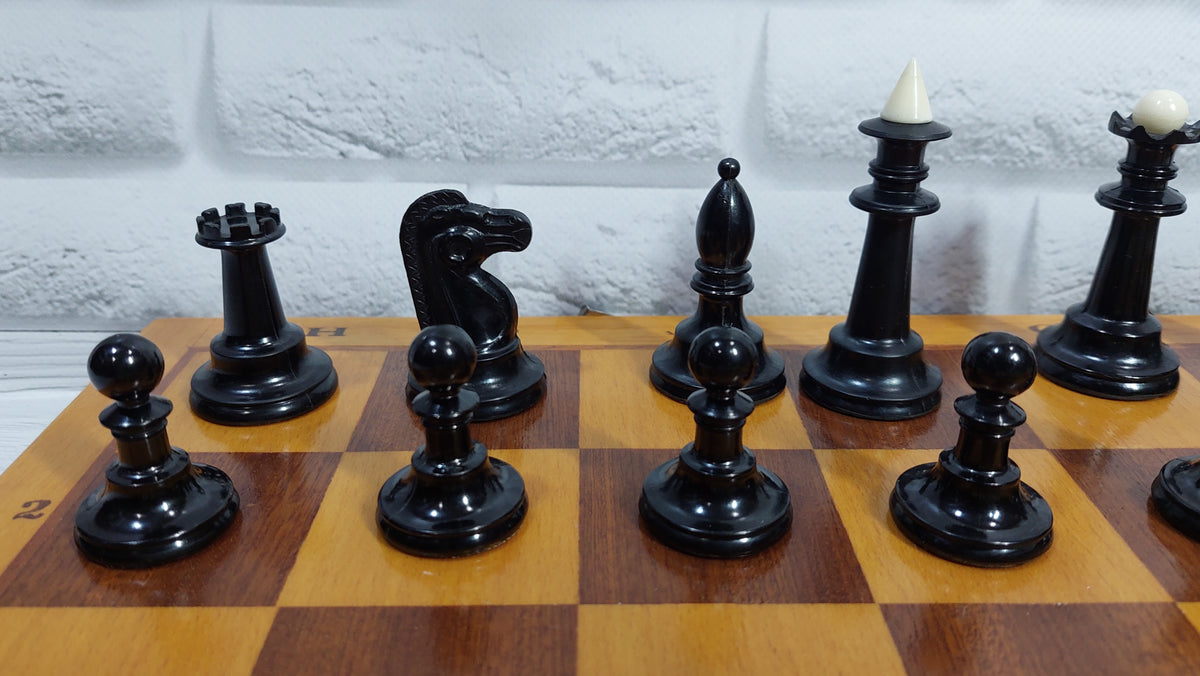 Made in the 1980s! Vintage Soviet plastic chess - USSR
