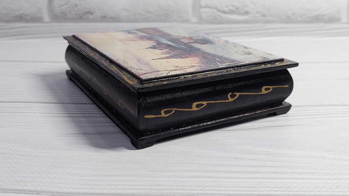 Vintage papier-mâché lacquer box.
