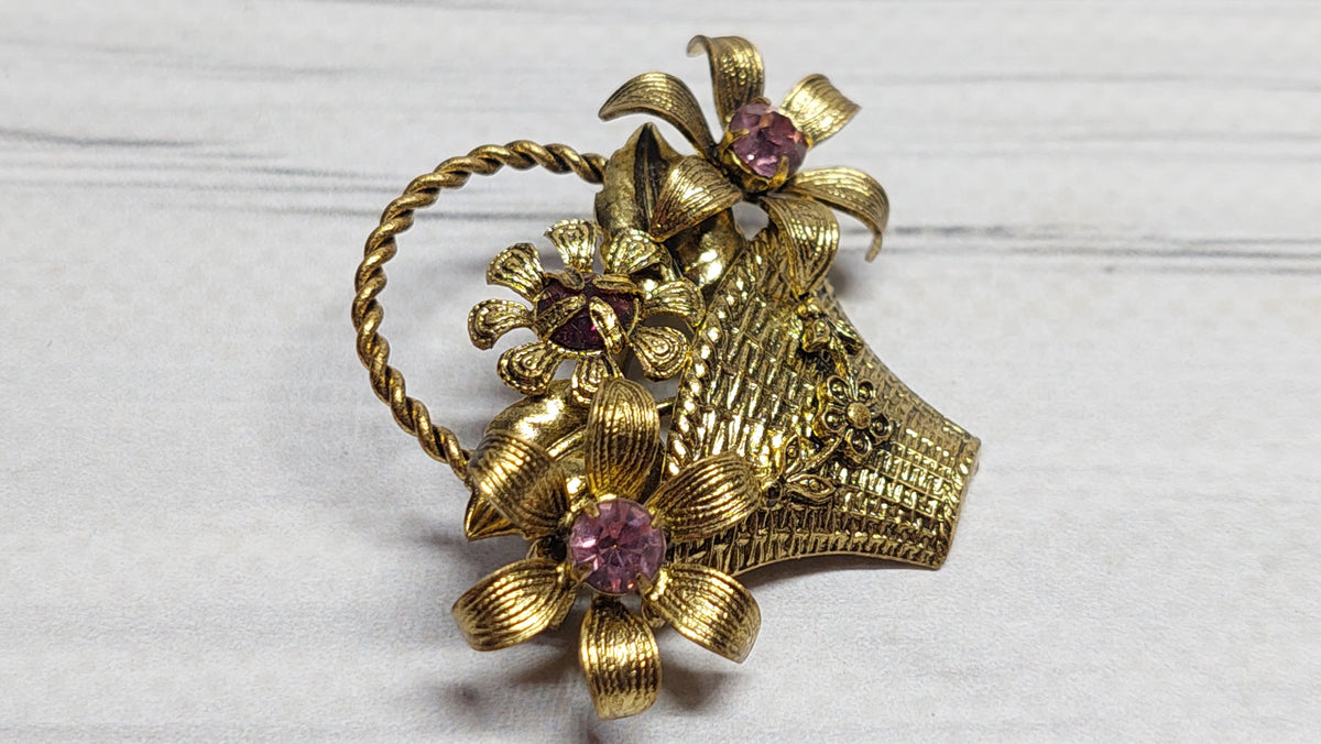 Vintage Brooch BASKET