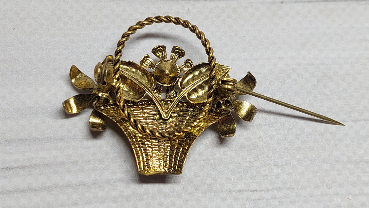 Vintage Brooch BASKET