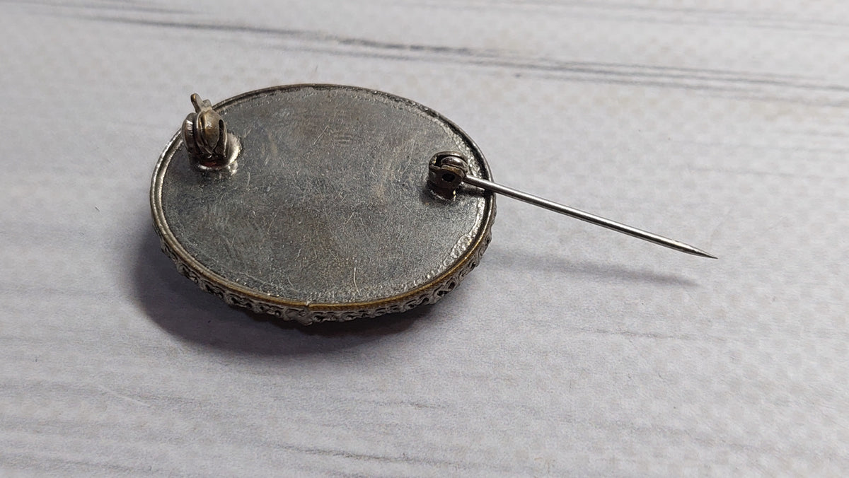 Vintage Brooch.