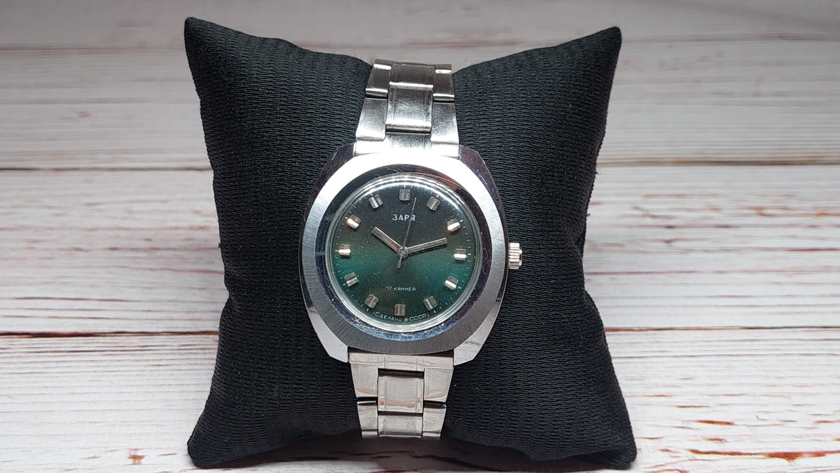 Soviet vintage watch ZARYA watches mechanical mechanical watches USSR.
