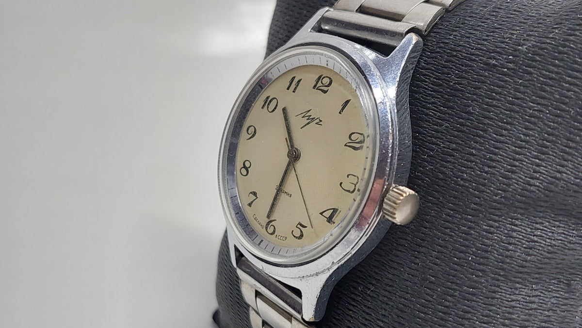 Soviet vintage watches Mechanical watches LUCH Mechanical watches USSR.