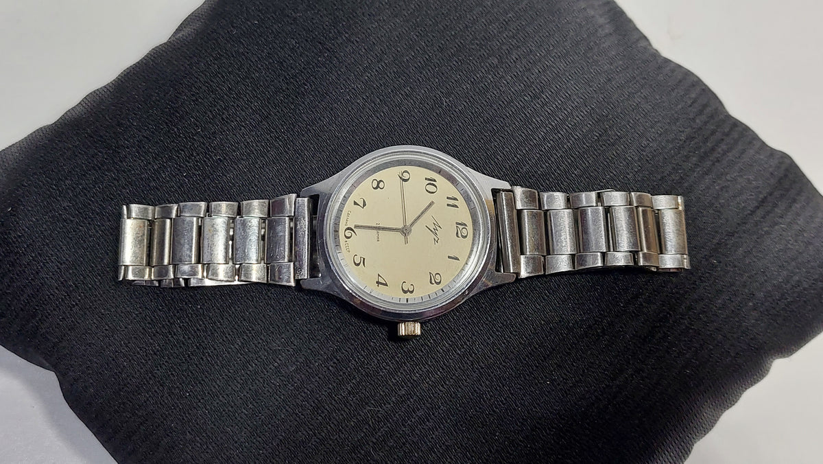 Soviet vintage watches Mechanical watches LUCH Mechanical watches USSR.