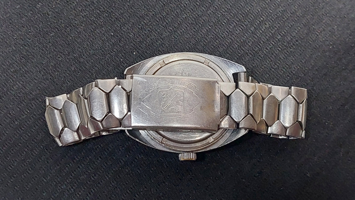 Soviet vintage watches SVET watches mechanical mechanical watches USSR.