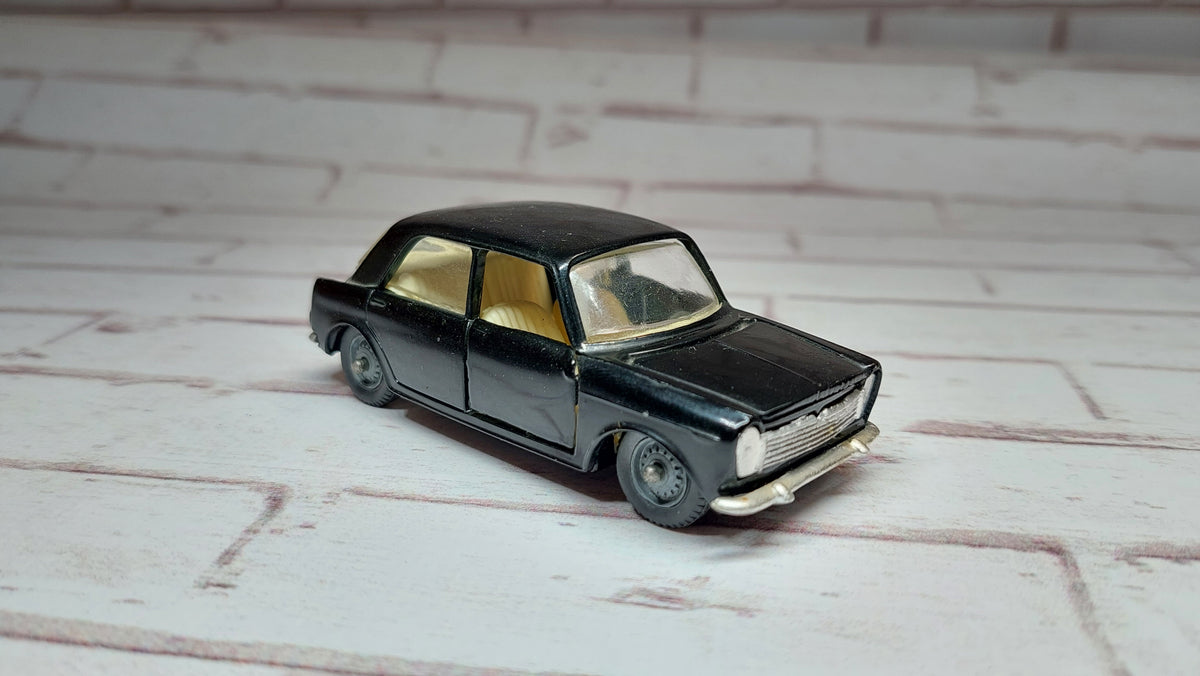 Collectible car 1/43 1970s innocenti morris im3